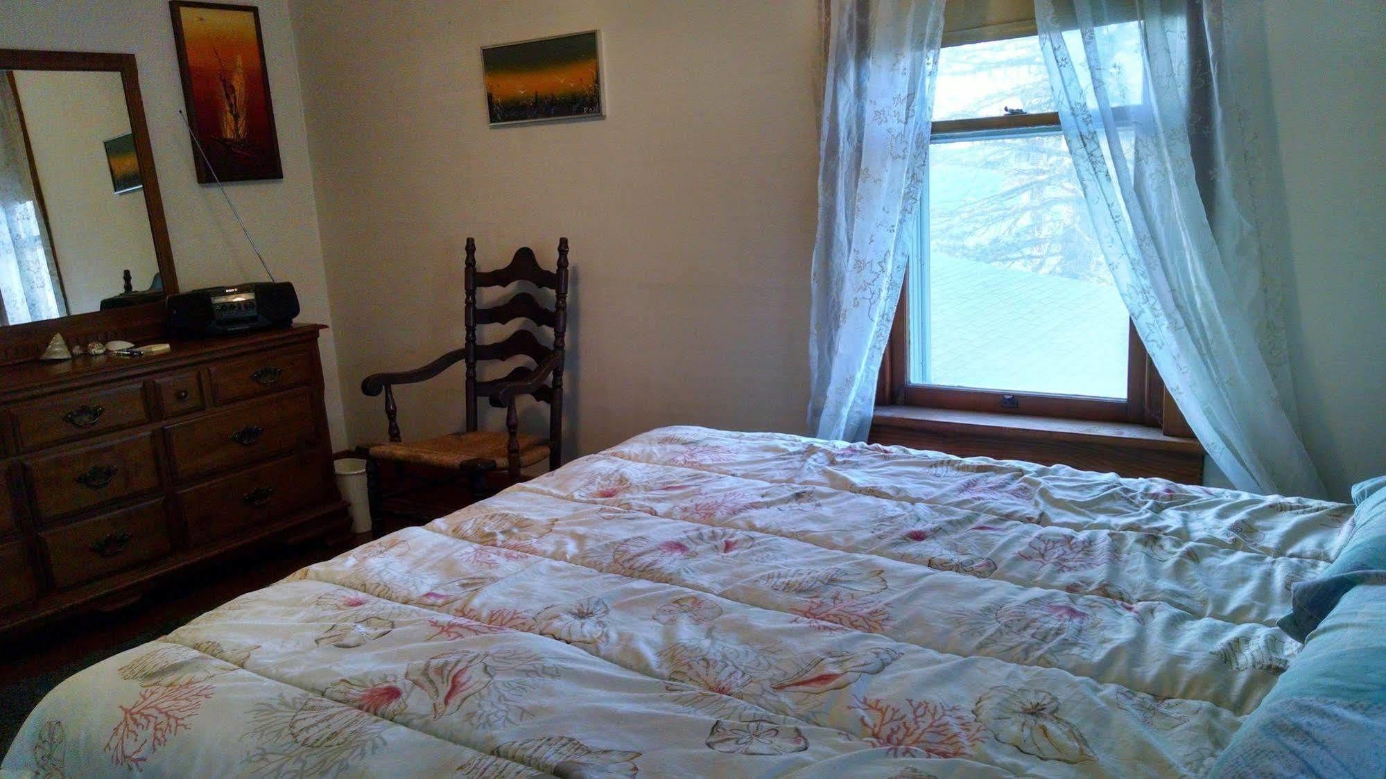 Fish & Loaves Bed And Breakfast Numidia Zewnętrze zdjęcie