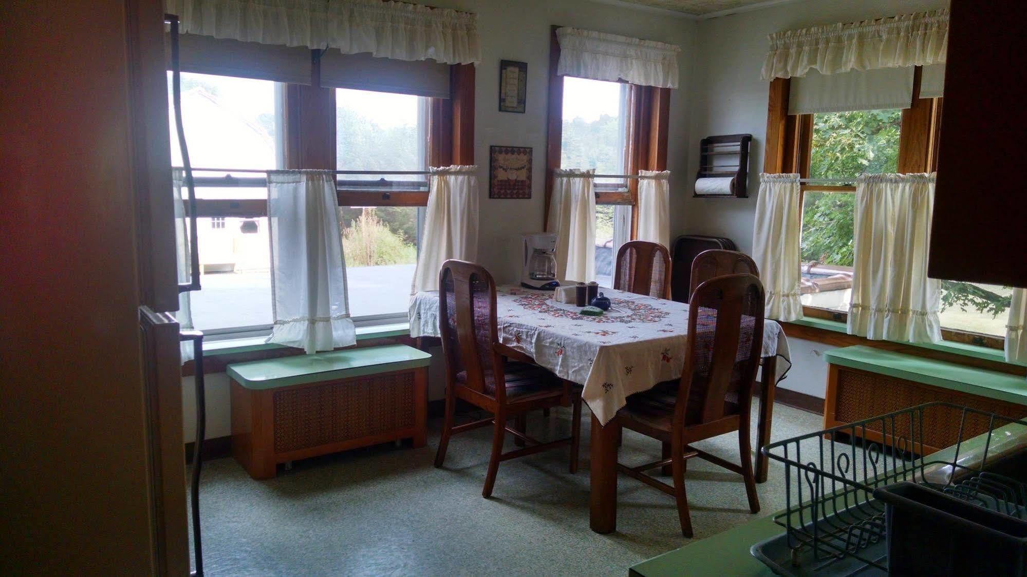 Fish & Loaves Bed And Breakfast Numidia Zewnętrze zdjęcie